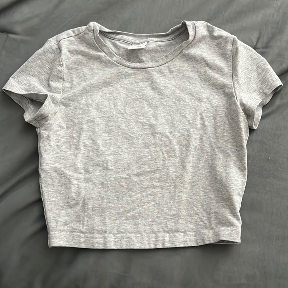 Grey Aritzia TNA T-Shirt